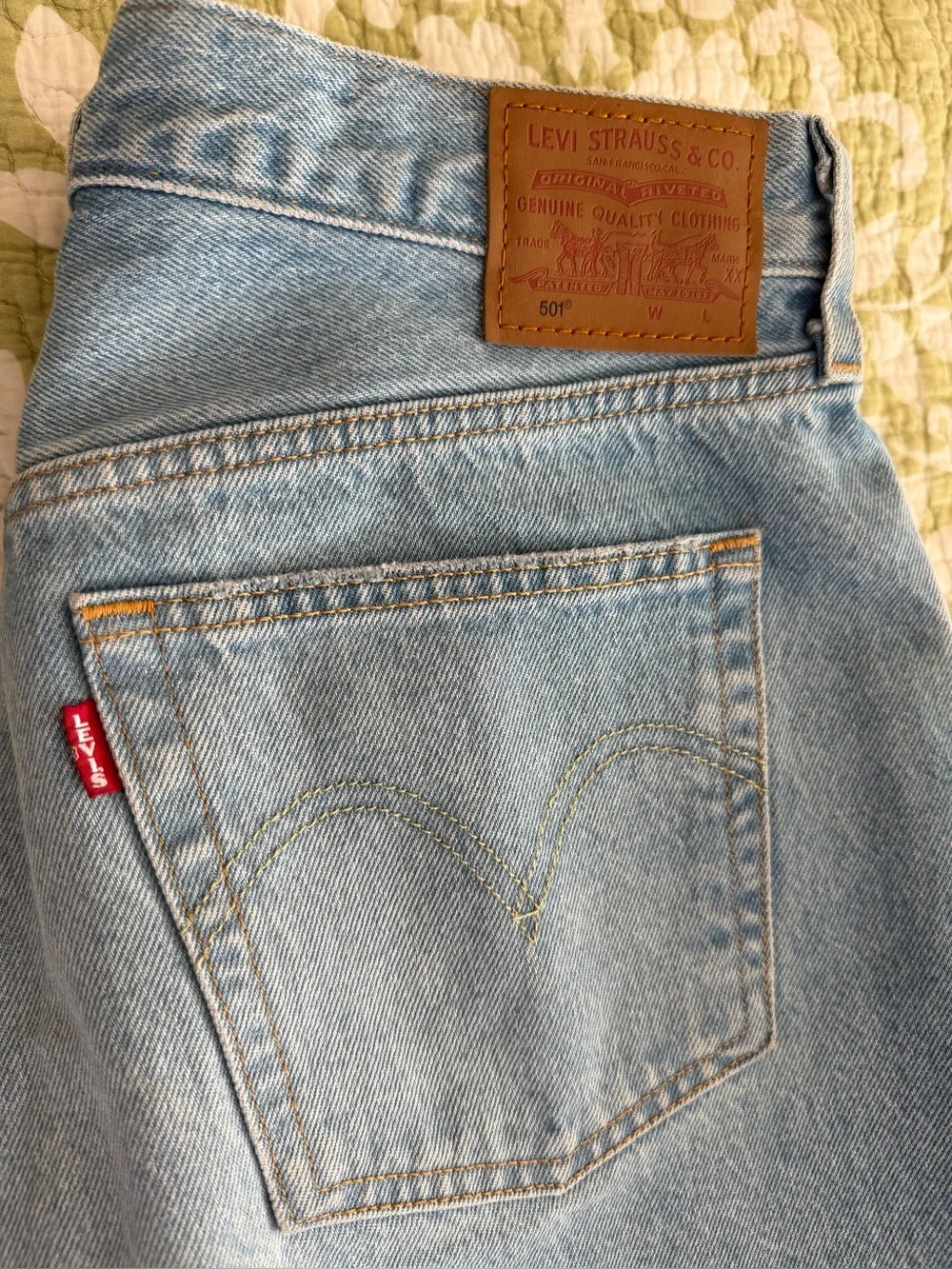 Womens Levi's 501 Light Wash Denim Jeans, like new condition